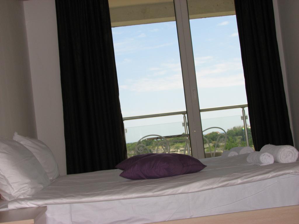 צרבו Two-Bedroom Apartment Donika מראה חיצוני תמונה