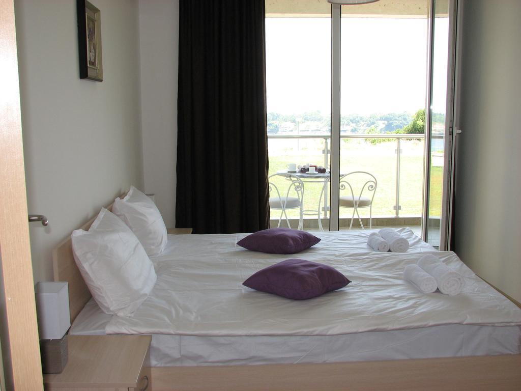 צרבו Two-Bedroom Apartment Donika מראה חיצוני תמונה