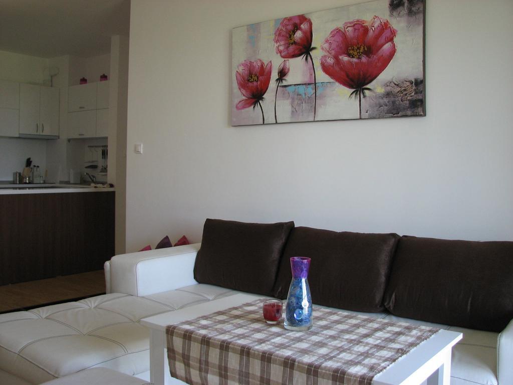 צרבו Two-Bedroom Apartment Donika מראה חיצוני תמונה