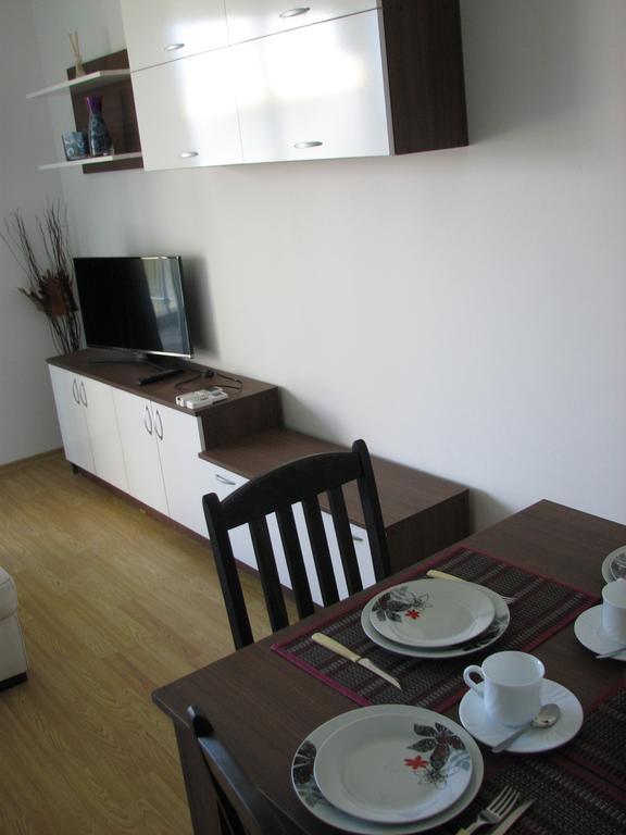 צרבו Two-Bedroom Apartment Donika מראה חיצוני תמונה
