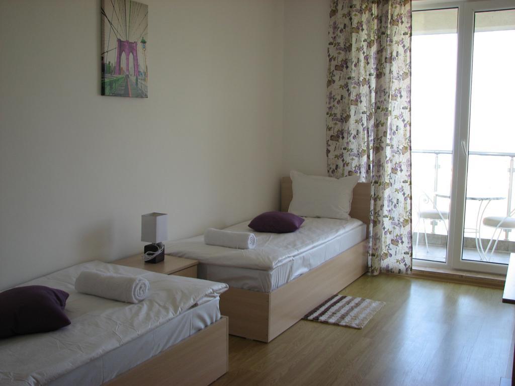 צרבו Two-Bedroom Apartment Donika מראה חיצוני תמונה