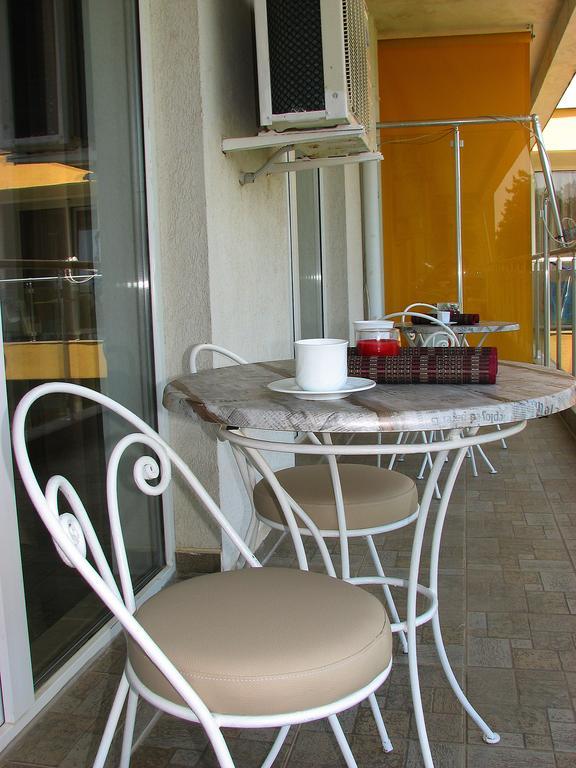צרבו Two-Bedroom Apartment Donika מראה חיצוני תמונה