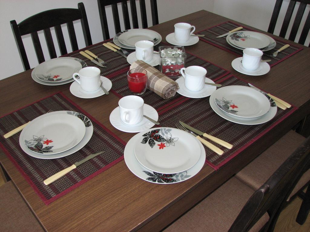 צרבו Two-Bedroom Apartment Donika מראה חיצוני תמונה
